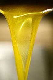 Why The Color Of Some Bulk Olive Oil Varies [But Costco's Doesn't]