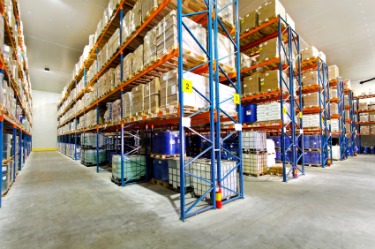Blog09-Variety-of-Packaging-in-Warehouse-a